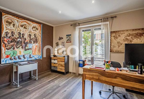 Maison de caractère rénovée avec jardin, piscine et garage