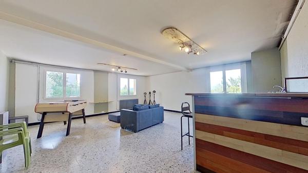 Maison individuelle de 300m² à Montmerle-sur-Saône (01090)