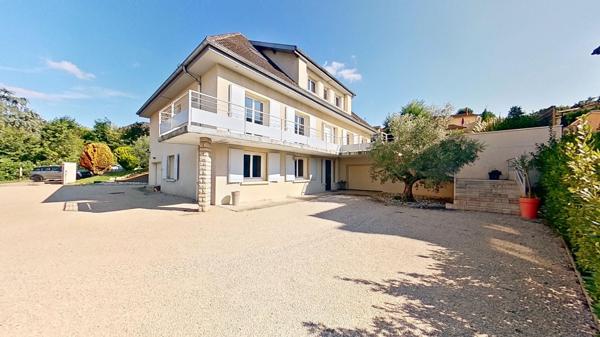 Maison individuelle de 300m² à Montmerle-sur-Saône (01090)
