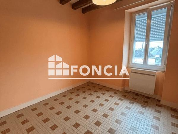 Location Appartement 2 pièces 32 m² - 216 RUE SAINT NICOLAS Sable Sur Sarthe 72300