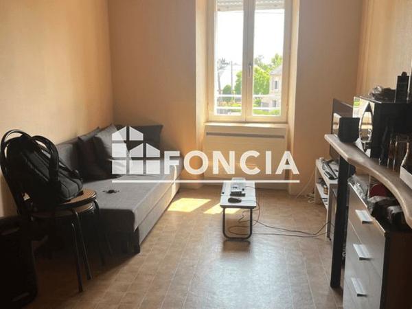 Location Appartement 2 pièces 32 m² - 216 RUE SAINT NICOLAS Sable Sur Sarthe 72300