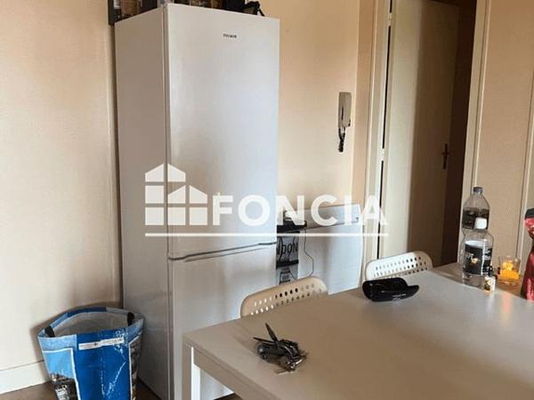 Location Appartement 2 pièces 32 m² - 216 RUE SAINT NICOLAS Sable Sur Sarthe 72300