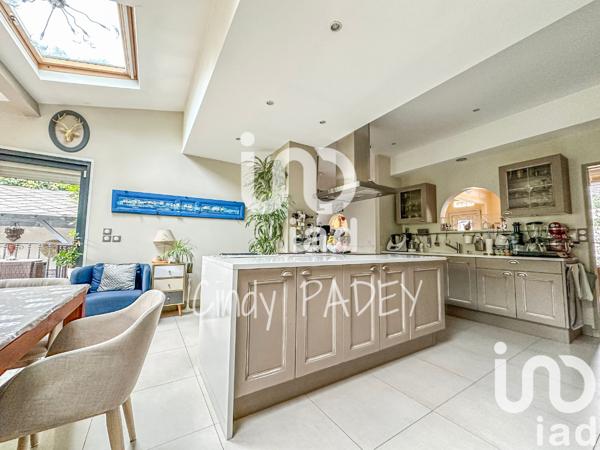 Maison à vendre 9 pièces 220 m² Livry-Gargan