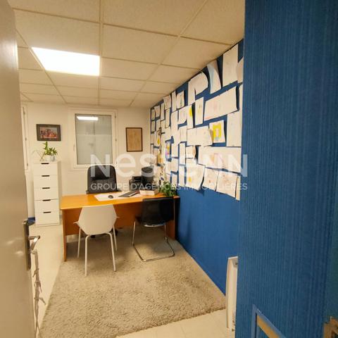 Basse-Indre : bureau / appartement 3 pièces + parking