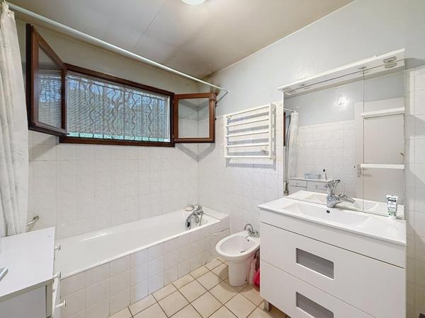 Vente / Maison et grand terrain