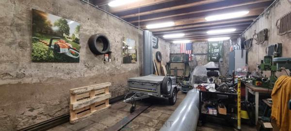 Grange-garage de Caractère aux Martres-de-Veyre