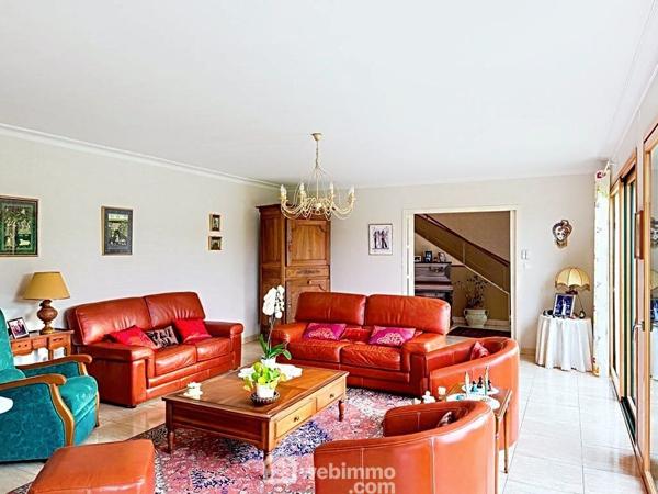 Maison 235 m² à Cholet 49300