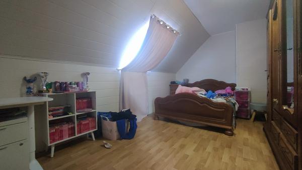 A 20 MN DE GISORS, MAISON RENOVEE DE 150 M² HAB SUR 800 M² DE TERRAIN CLOS AU CALME AVEC GARAGE ET SOUS SOL Gisors (27140)