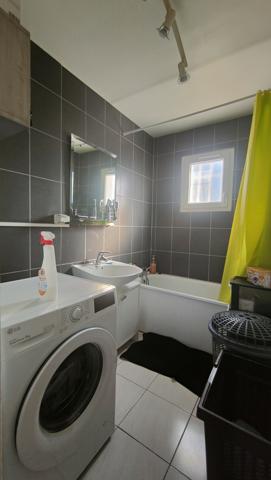 A 20 MN DE GISORS, MAISON RENOVEE DE 150 M² HAB SUR 800 M² DE TERRAIN CLOS AU CALME AVEC GARAGE ET SOUS SOL Gisors (27140)