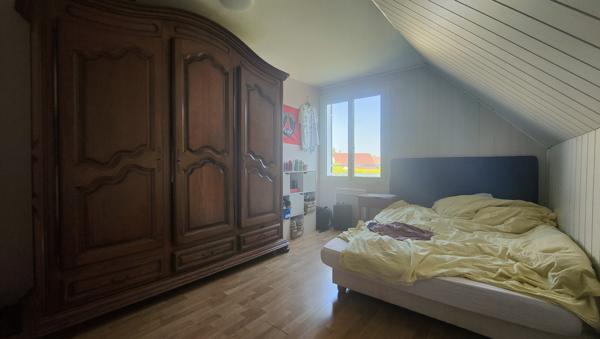 A 20 MN DE GISORS, MAISON RENOVEE DE 150 M² HAB SUR 800 M² DE TERRAIN CLOS AU CALME AVEC GARAGE ET SOUS SOL Gisors (27140)