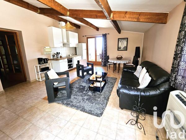 Maison traditionnelle 10 pièces de 235 m² à Flayosc (83780)