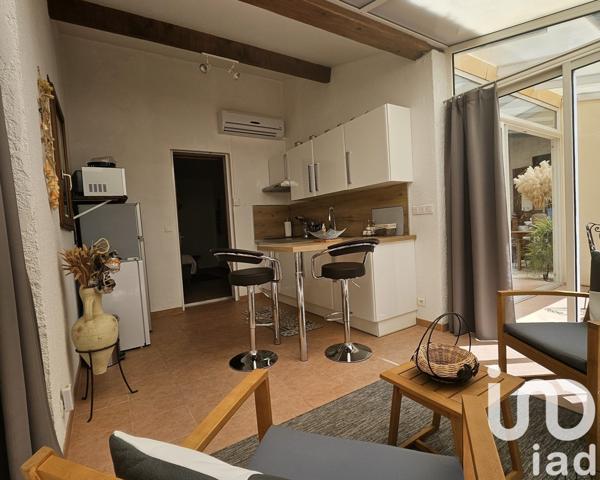 Maison traditionnelle 10 pièces de 235 m² à Flayosc (83780)