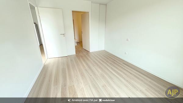 Appartement à louer Les Sables D Olonne : 2 pièces, 39m² avec 1 chambre(s) à 685€ - AJP Immobilier La Roche-sur-Yon