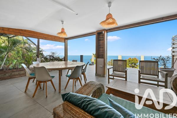 Maison à vendre 7 pièces 215 m² Saint-Leu
