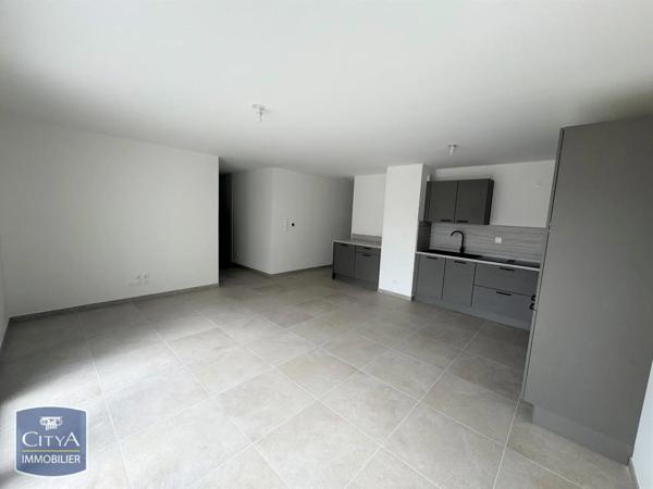Appartement à louer 3 pièces 68.82m² Ferney-Voltaire (01210)