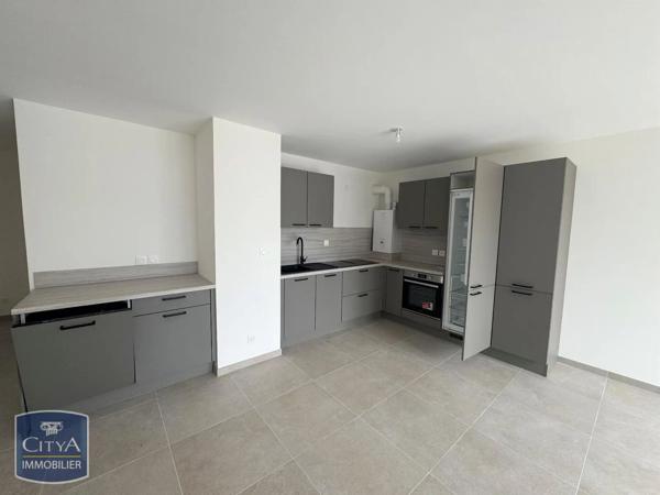 Appartement à louer 3 pièces 68.82m² Ferney-Voltaire (01210)
