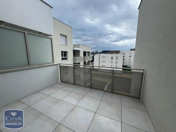 Appartement à louer 3 pièces 68.82m² Ferney-Voltaire (01210)