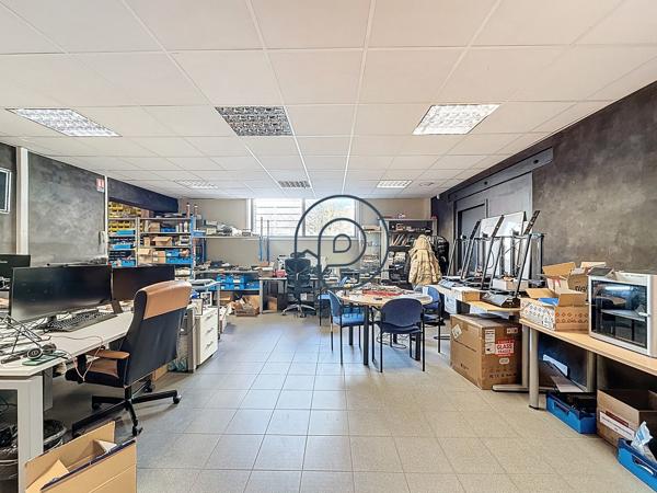 Lille – Euratechnologies : immeuble de bureaux indépendant de 1 318 m² avec 20 parkings