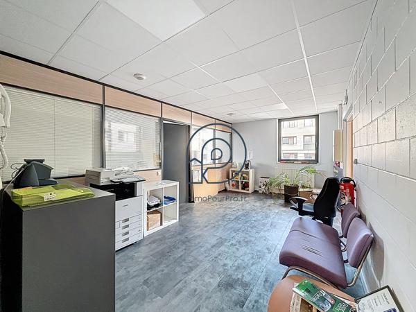 Lille – Euratechnologies : immeuble de bureaux indépendant de 1 318 m² avec 20 parkings