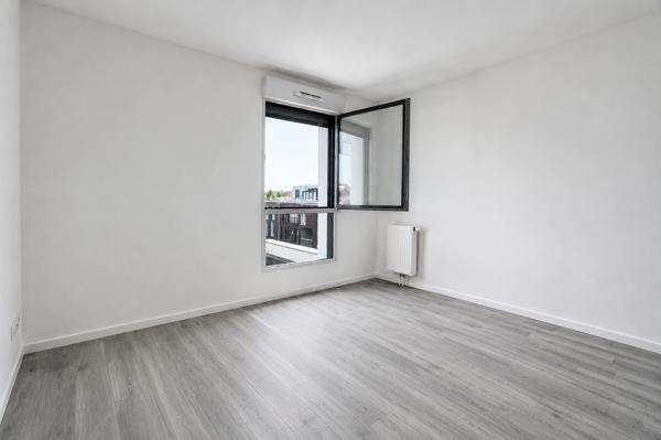 Charmant T2 avec balcon et parking , Lille