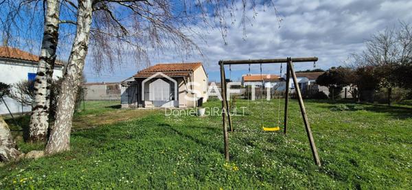 Maison T3 véranda et annexe, terrain de 1216 m²