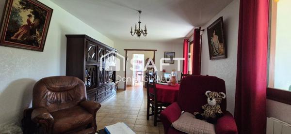 Maison T3 véranda et annexe, terrain de 1216 m²