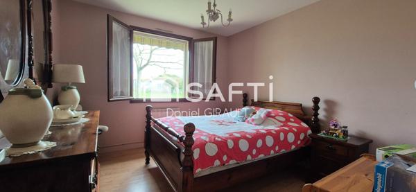 Maison T3 véranda et annexe, terrain de 1216 m²