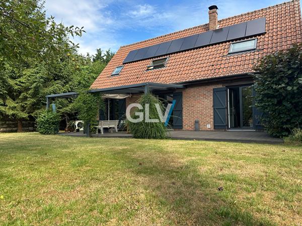 Villa d'exception au coeur de Ronchin -150 m² habitables sur 930 m² de terrain , Ronchin