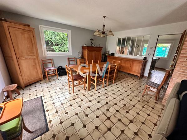 Villa d'exception au coeur de Ronchin -150 m² habitables sur 930 m² de terrain , Ronchin