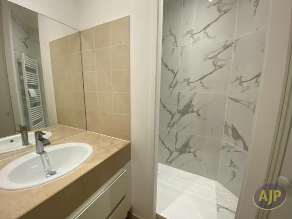 Appartement à louer Arcachon : 2 pièces, 39m² avec 1 chambre(s) à 950€ - AJP Immobilier Arcachon