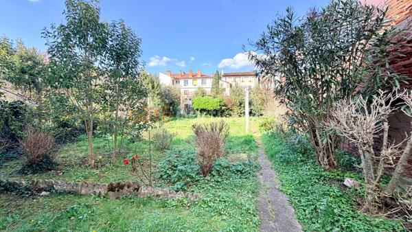 Vente Maison92 m² - 4 Pièces - MONTAUBAN (82000)