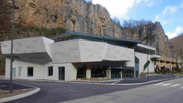 DIGNE les bains , Appartement  T2  rénové Thermes & Casino