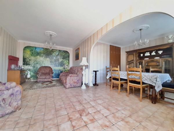 Maison Les Sables D Olonne bourg Château 4 pièces 2 chambres jardin garage travaux