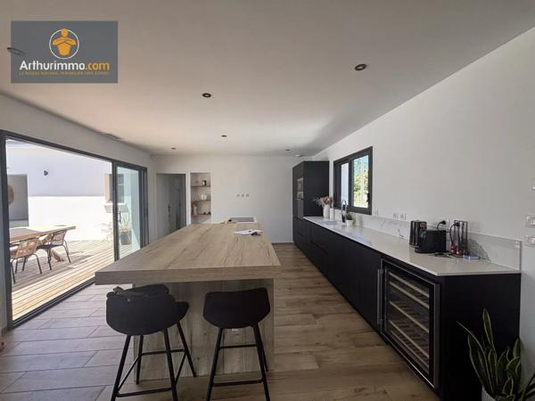 Vente                                                      Maison
                        
                     6 pièces                      135 m2                     à Marmande
