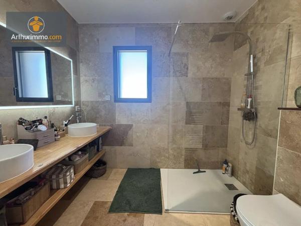 Vente                                                      Maison
                        
                     6 pièces                      135 m2                     à Marmande