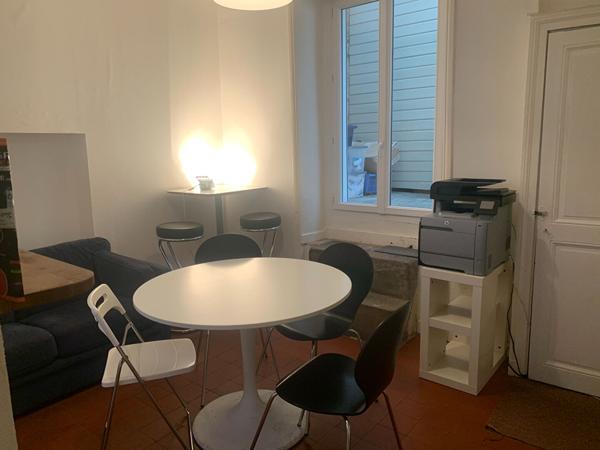 A Louer - Nantes Gare Nord - Local Professionnel De 4 Bureaux