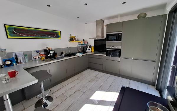 Maison à vendre    4 pièces •  Médis