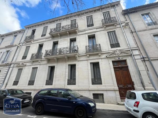 Appartement à louer 2 pièces 57.3m² Nîmes (30000)