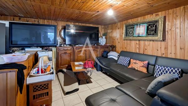 Maison familiale offrant de beaux volumes intérieurs - 5 chambres - 163 m2