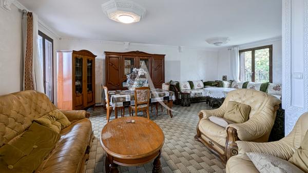 Maison familiale offrant de beaux volumes intérieurs - 5 chambres - 163 m2