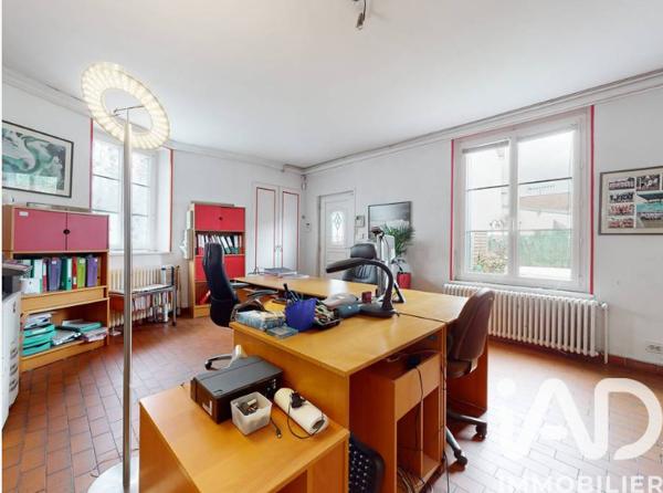 Maison à vendre 11 pièces 380 m² Villenoy