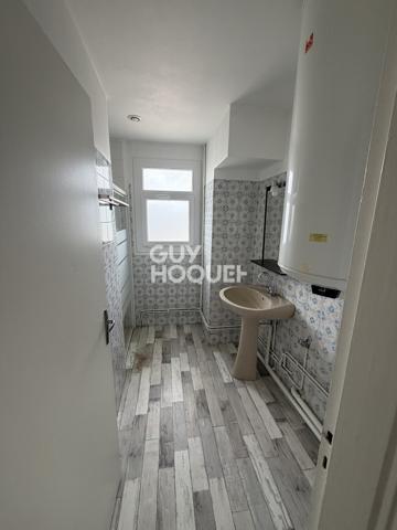APPARTEMENT À LOUER DE 2 PIÈCES DE 47,00 M²