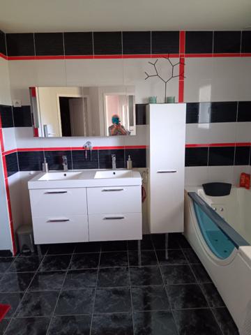 Villa contemporaine à vendre à Fragnes la Loyère - 5 pièces avec piscine