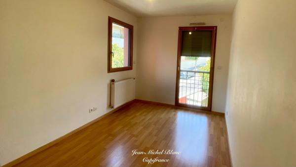 Appartement T3 avec terrasse et box – Neuville-sur-Saône centre (69)