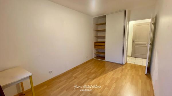 Appartement T3 avec terrasse et box – Neuville-sur-Saône centre (69)