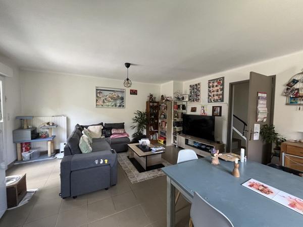 Maison à louer 755 € CC ST MEDARD DE MUSSIDAN 3 p 78 m² DPE E