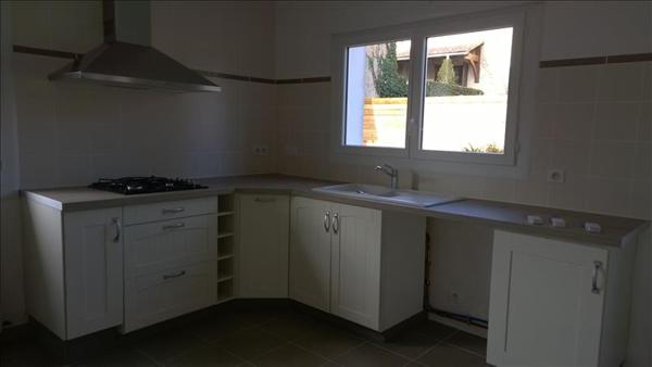 Maison à louer 755 € CC ST MEDARD DE MUSSIDAN 3 p 78 m² DPE E