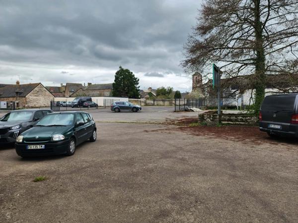 IMMEUBLE DE BUREAUX – 820 m² – EMPLACEMENT STRATÉGIQUE AUX PORTES DE RENNES