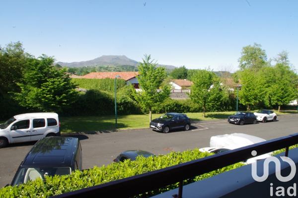 Appartement 3 pièces de 52 m² à Saint-Pée-sur-Nivelle (64310)