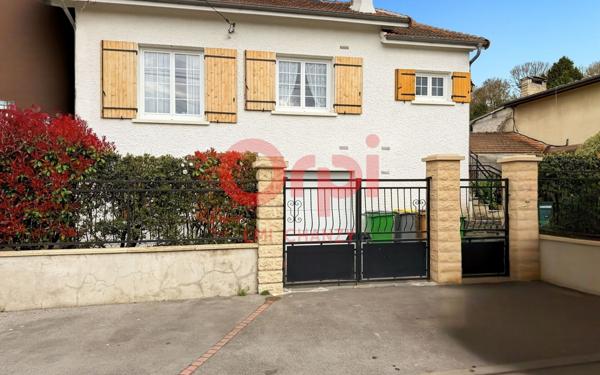 Maison à vendre    4 pièces • 83,42 m2 Clichy-sous-Bois